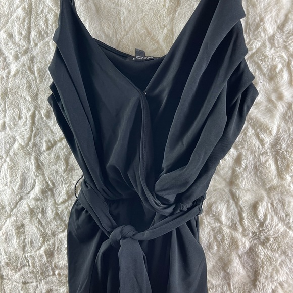 Beautiful Black Blouse from Express with Adjustable Straps and Tie for Waist!! - Picture 1 of 5